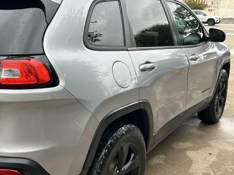 2015 Jeep Cherokee Image 10