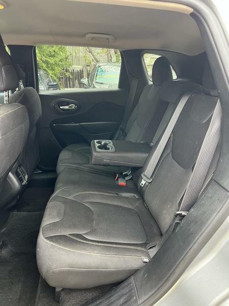 2015 Jeep Cherokee Image 22
