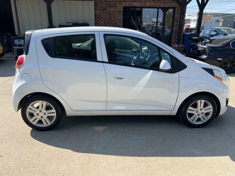 2014 Chevrolet Spark Image 11