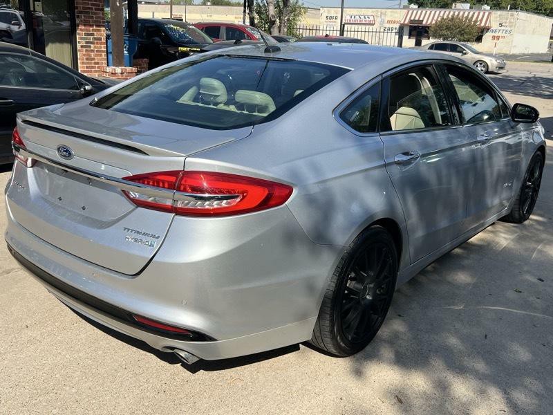 2017 Ford Fusion Image 8