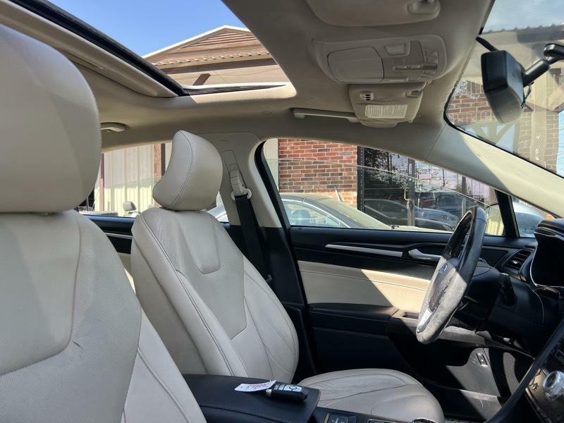 2017 Ford Fusion Image 23