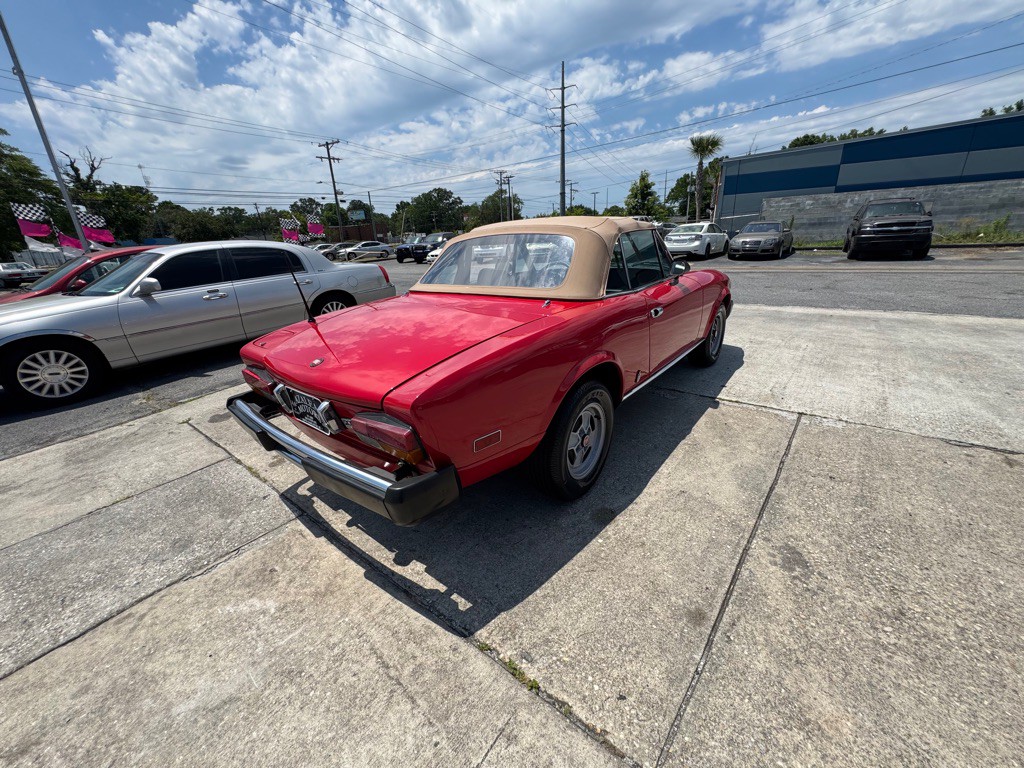 1982 FIAT 124 Spider Image 3