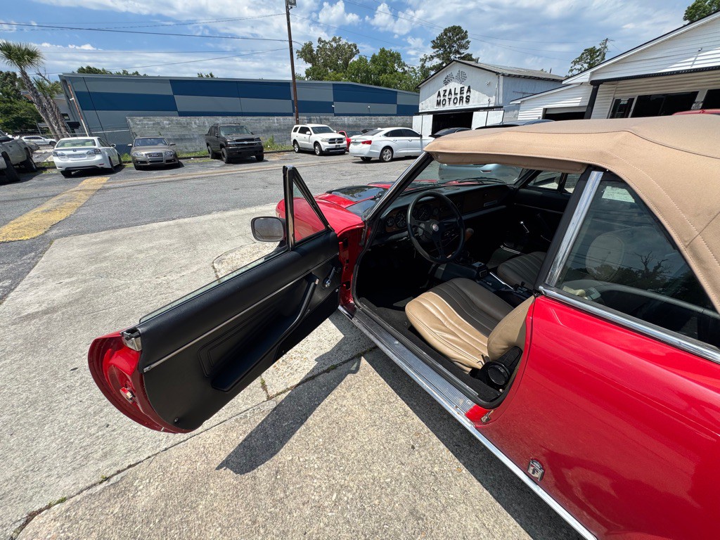 1982 FIAT 124 Spider Image 6