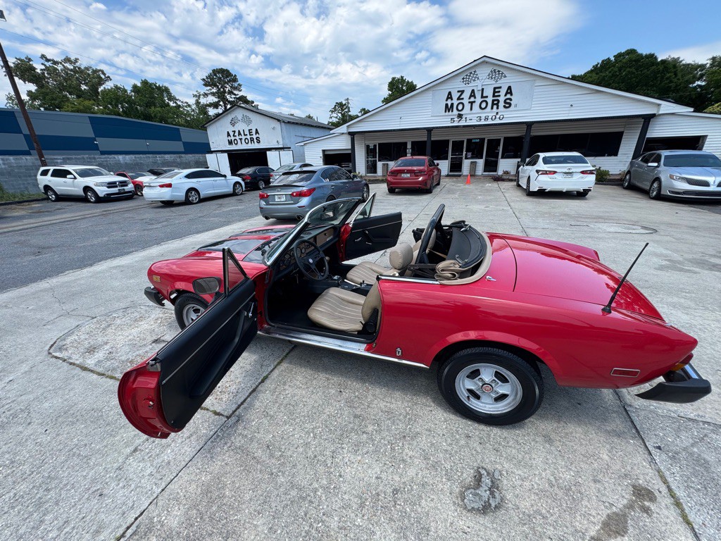 1982 FIAT 124 Spider Image 25