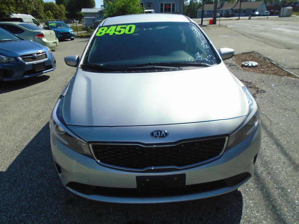2018 Kia Forte Image 2