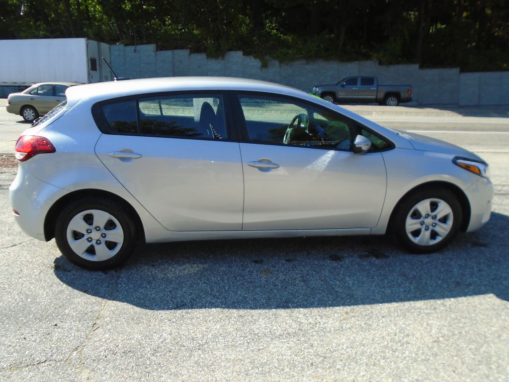 2018 Kia Forte Image 5
