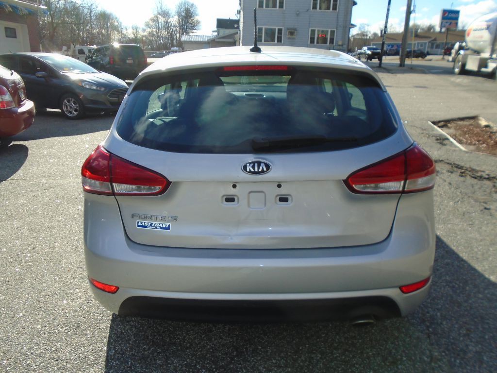2018 Kia Forte Image 3