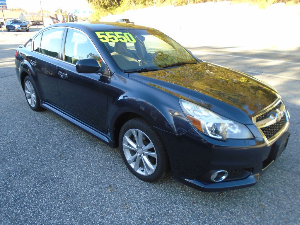 2013 Subaru Legacy Image 1