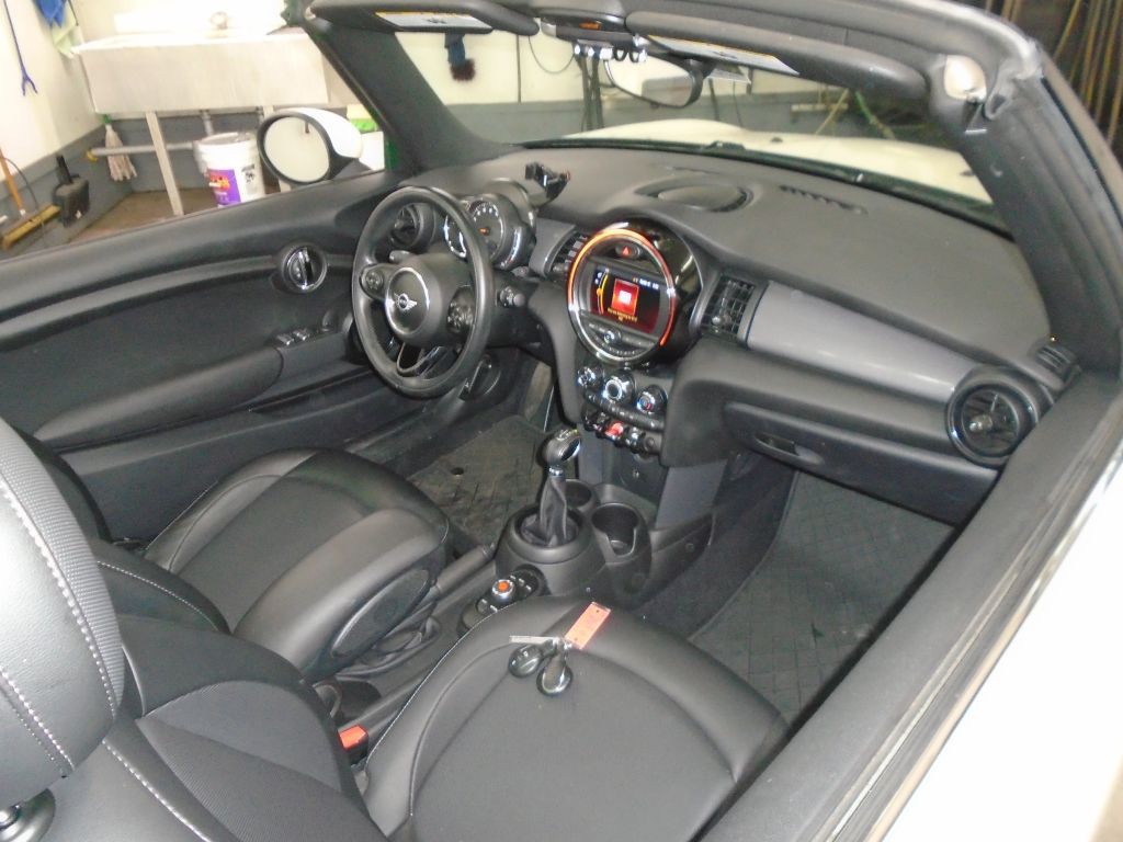 2019 MINI Cooper Image 9