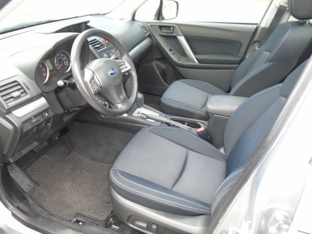2015 Subaru Forester Image 7