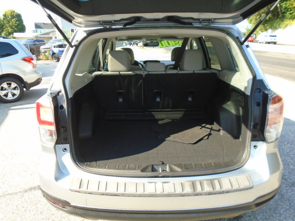 2018 Subaru Forester Image 6