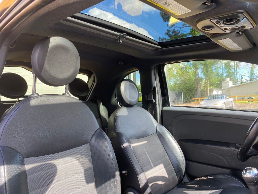 2012 FIAT 500 Image 3