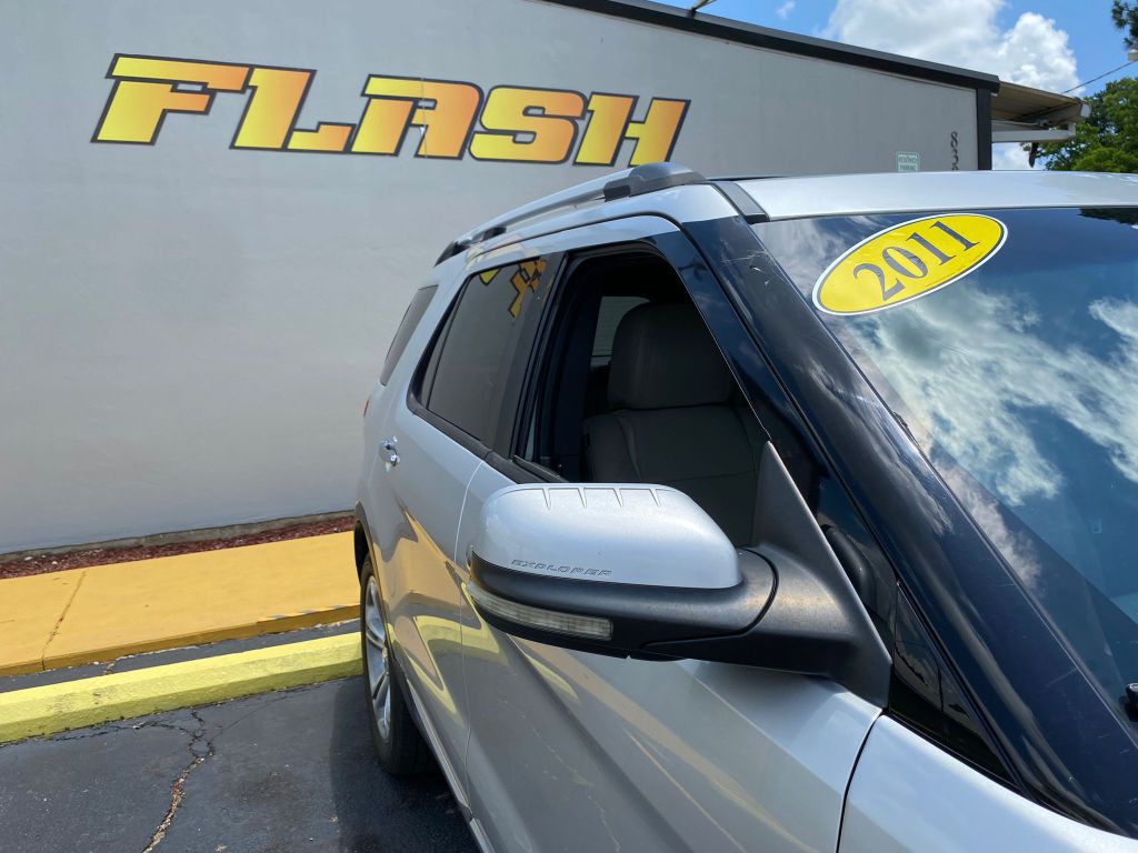 2011 Ford Explorer Image 3