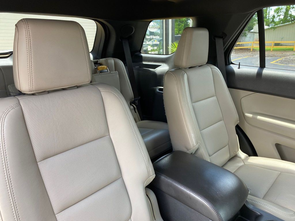 2011 Ford Explorer Image 6