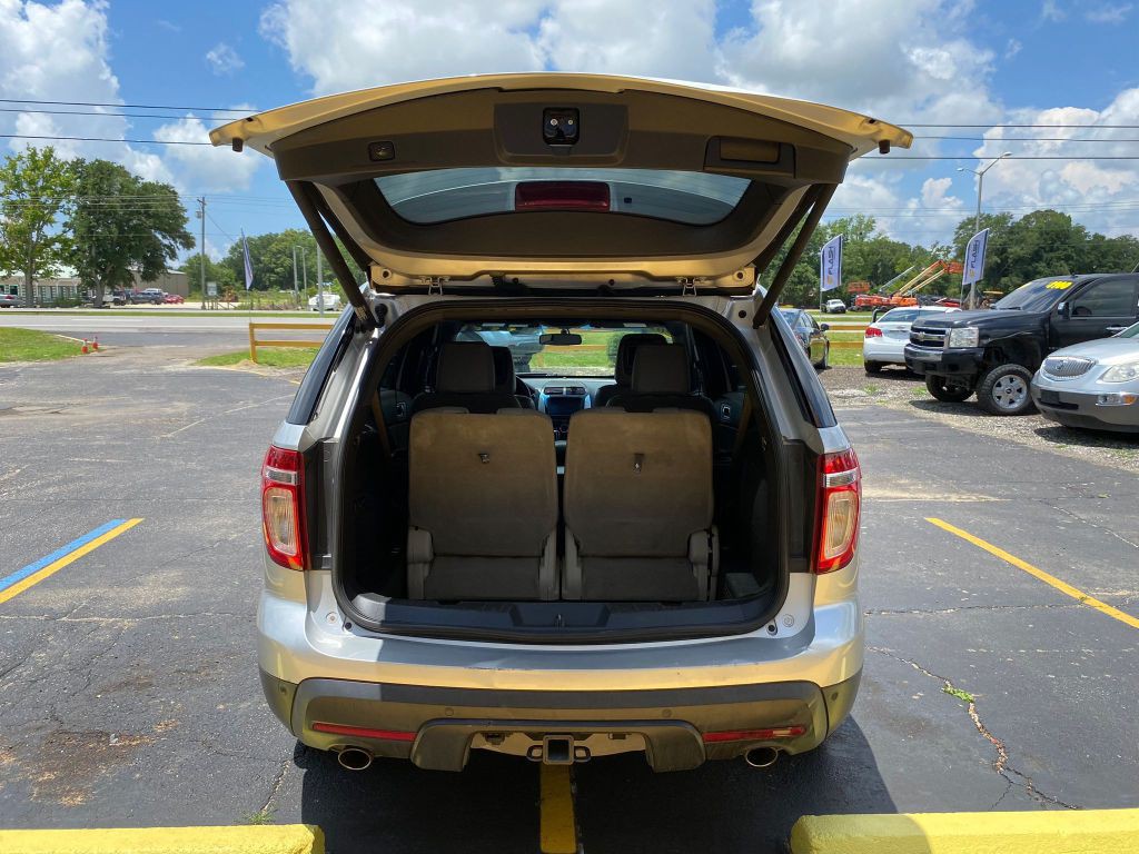 2011 Ford Explorer Image 14