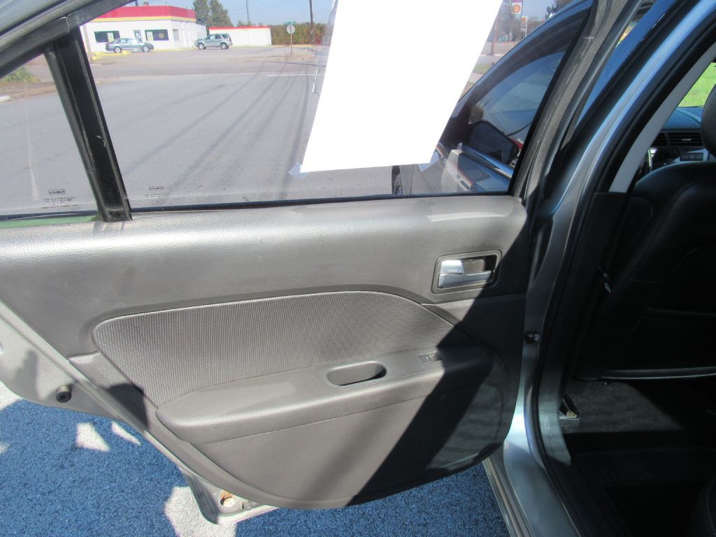 2008 Mercury Milan Image 11