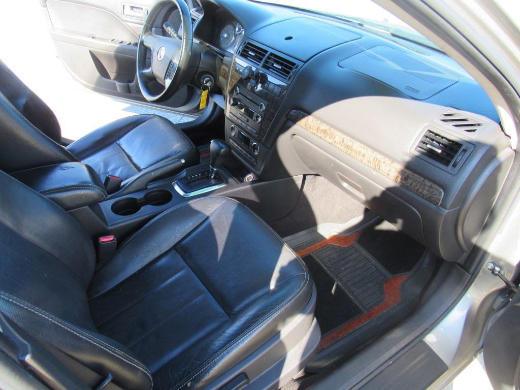 2008 Mercury Milan Image 17