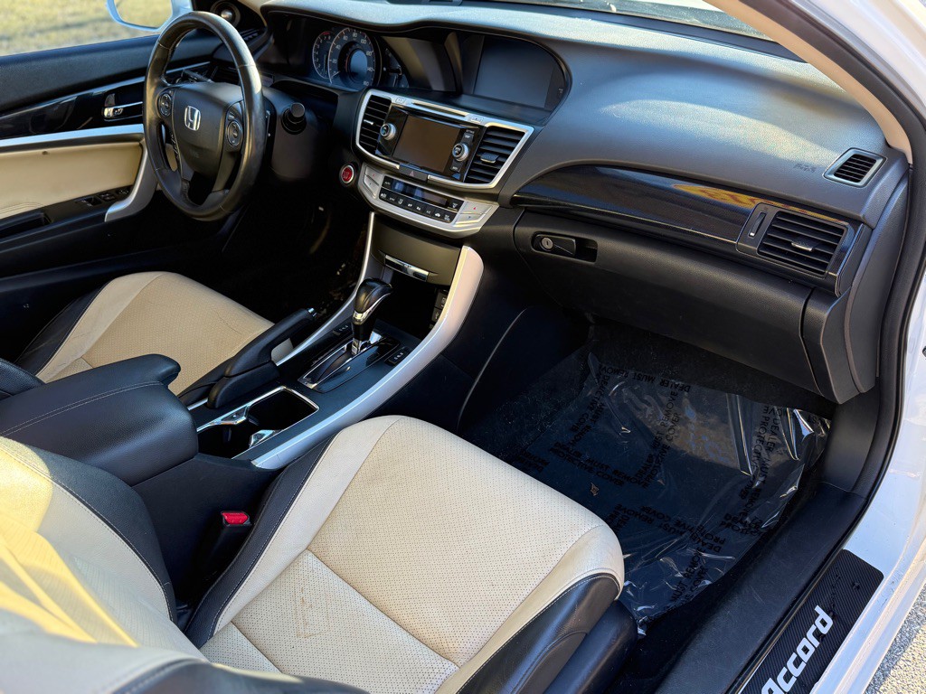 2013 Honda Accord Image 10