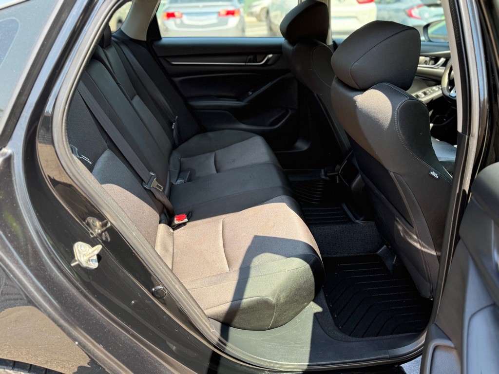 2018 Honda Accord Image 13