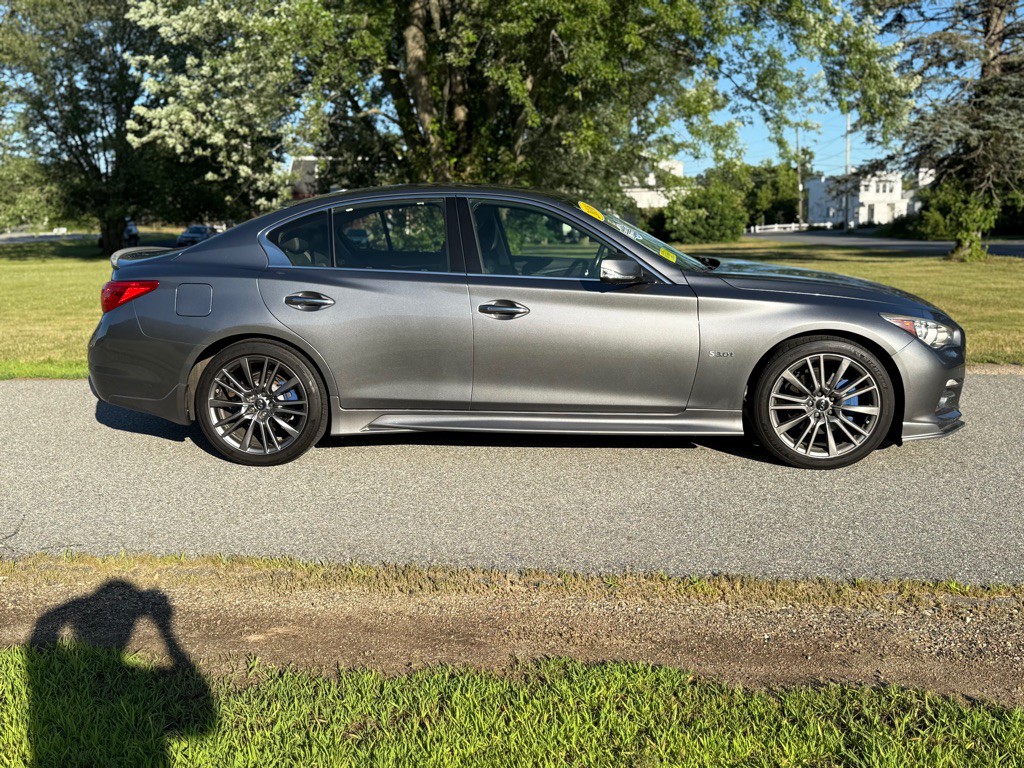 2016 INFINITI Q50 Image 2
