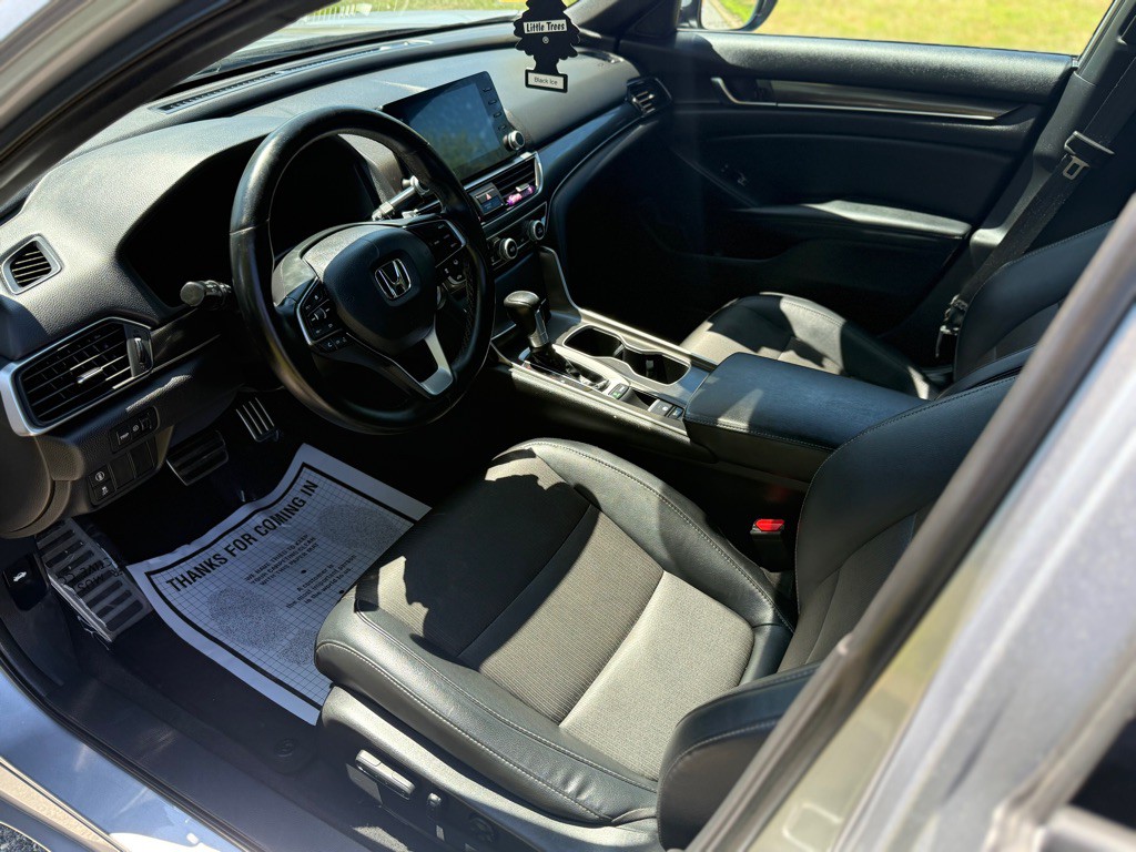 2018 Honda Accord Image 9
