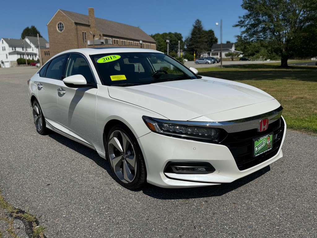 2018 Honda Accord Image 1