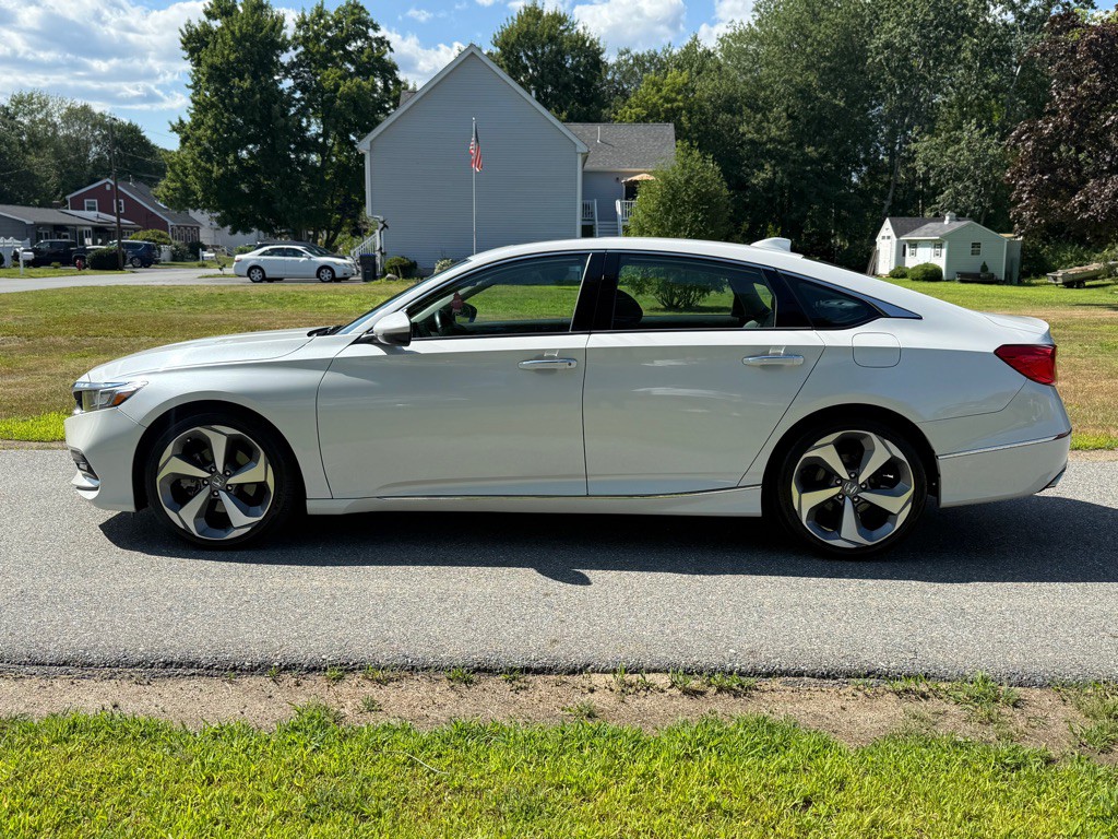 2018 Honda Accord Image 6
