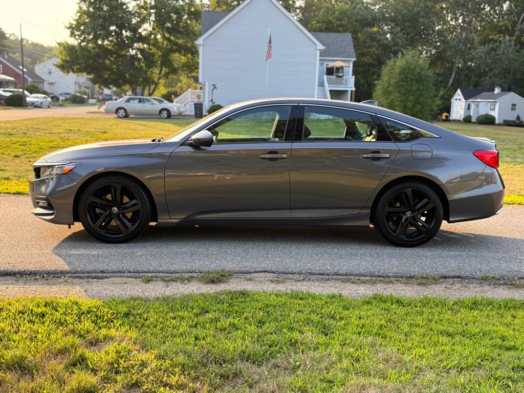 2018 Honda Accord Image 6