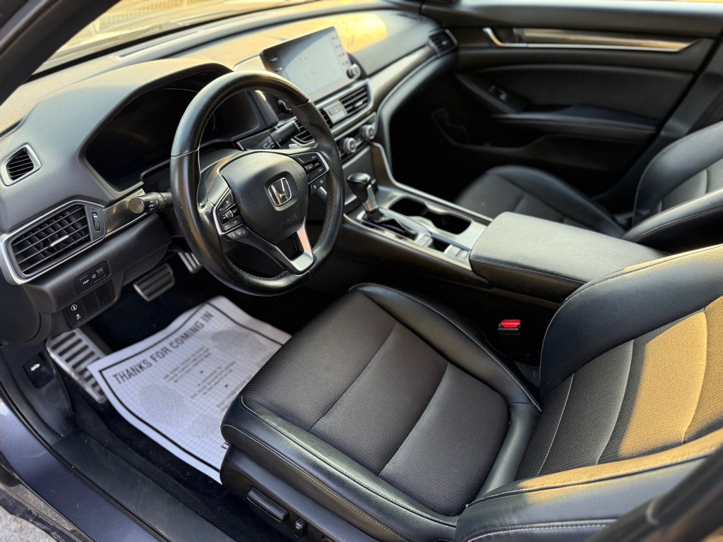2018 Honda Accord Image 9