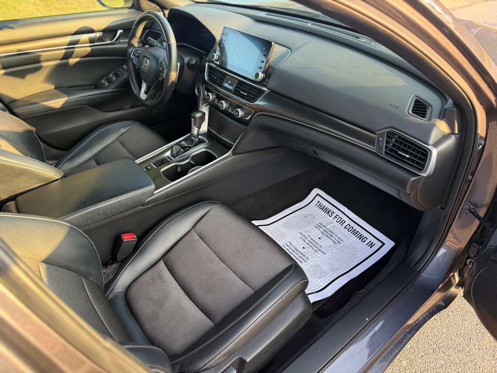 2018 Honda Accord Image 11