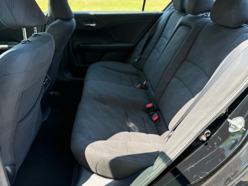 2017 Honda Accord Image 12