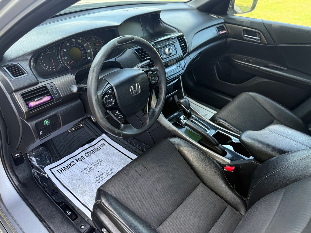 2017 Honda Accord Image 9