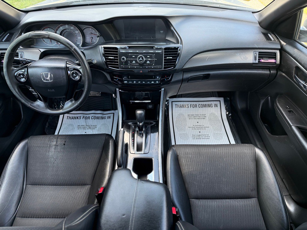 2017 Honda Accord Image 10