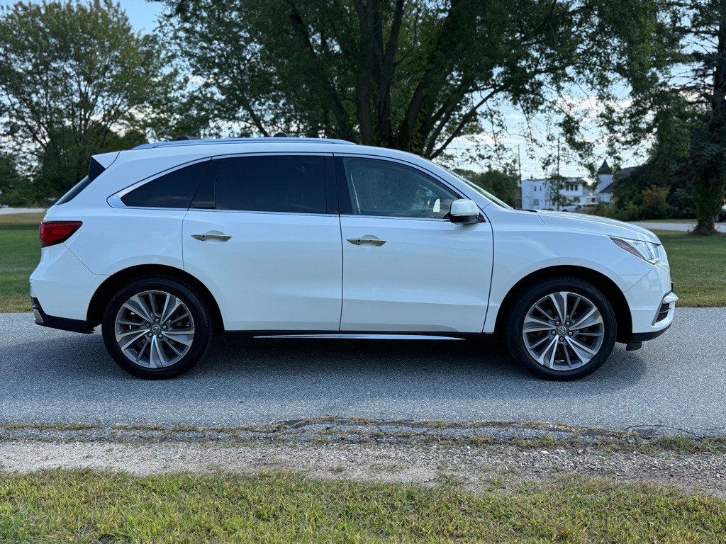 2018 Acura MDX Image 2