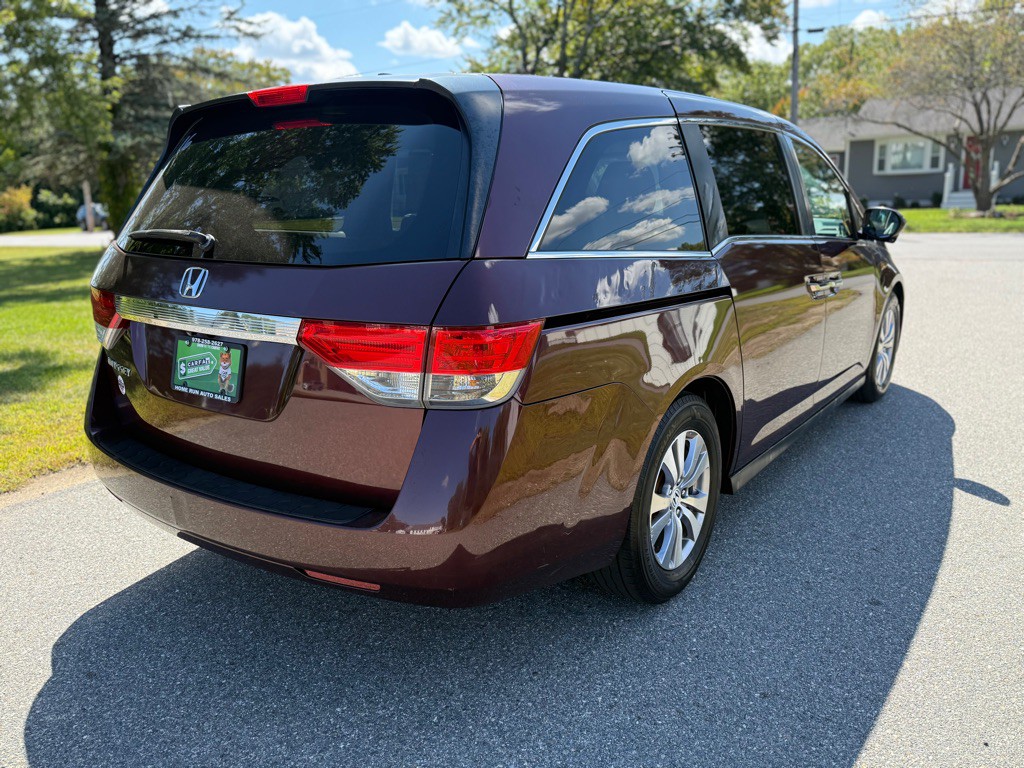 2014 Honda Odyssey Image 3
