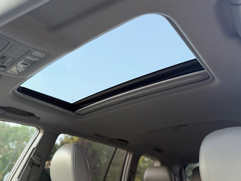 2011 Toyota Highlander Image 15