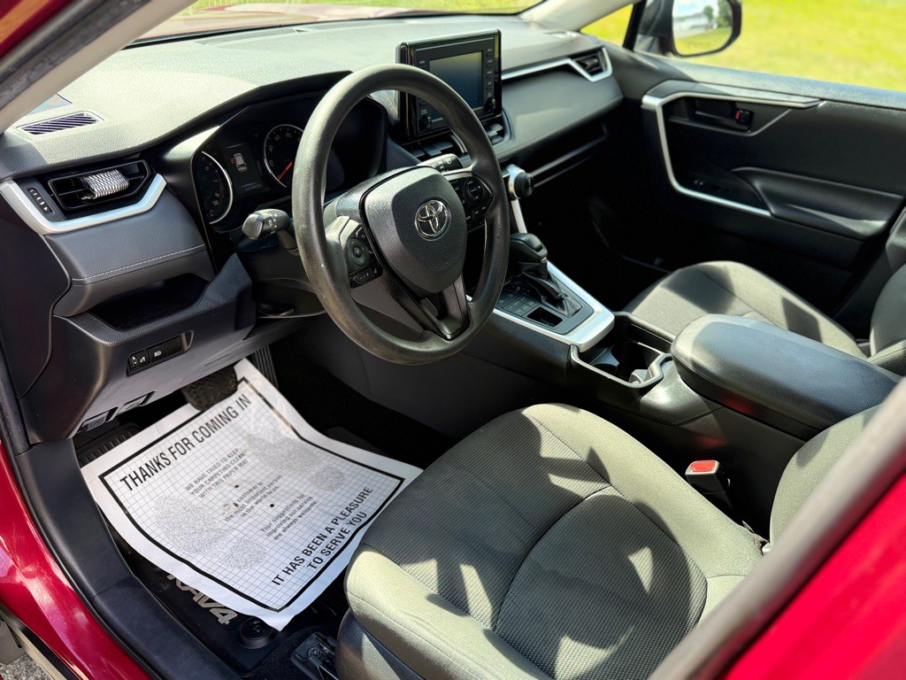 2019 Toyota Rav4 Image 9