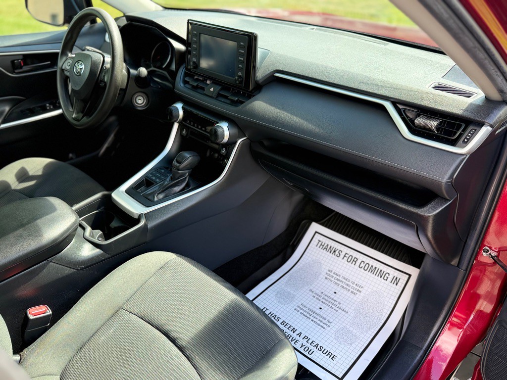 2019 Toyota Rav4 Image 11