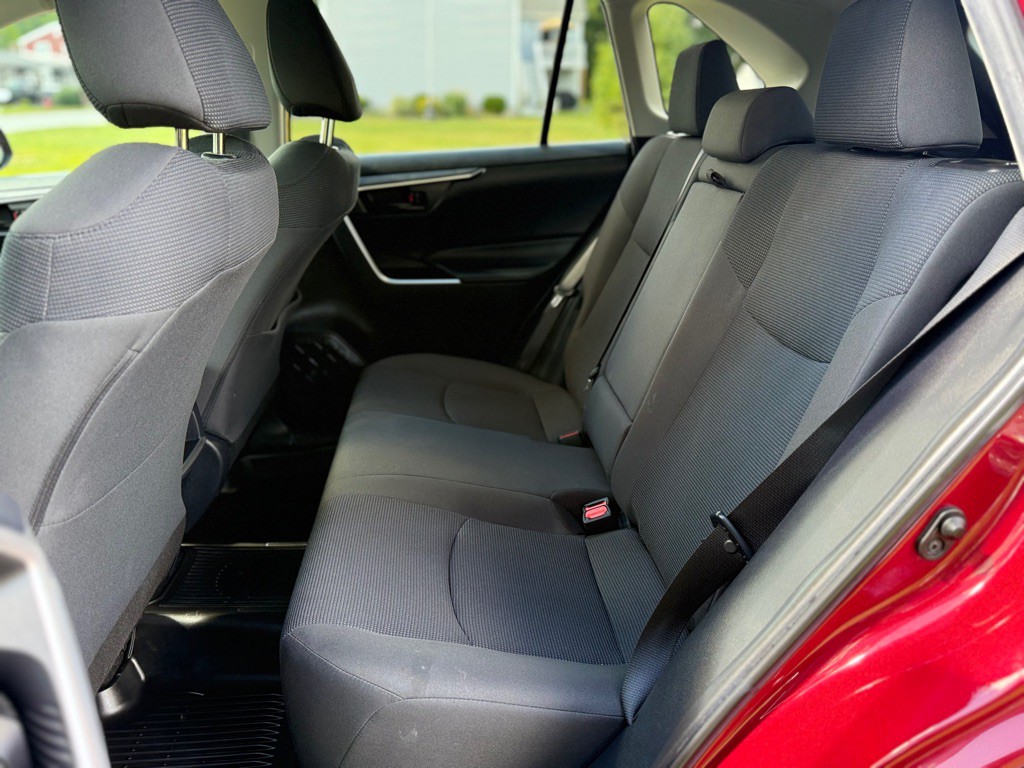 2019 Toyota Rav4 Image 12
