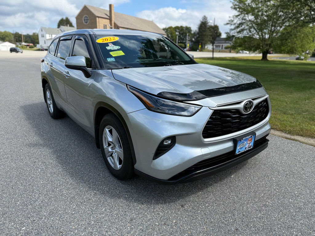 2022 Toyota Highlander Image 1