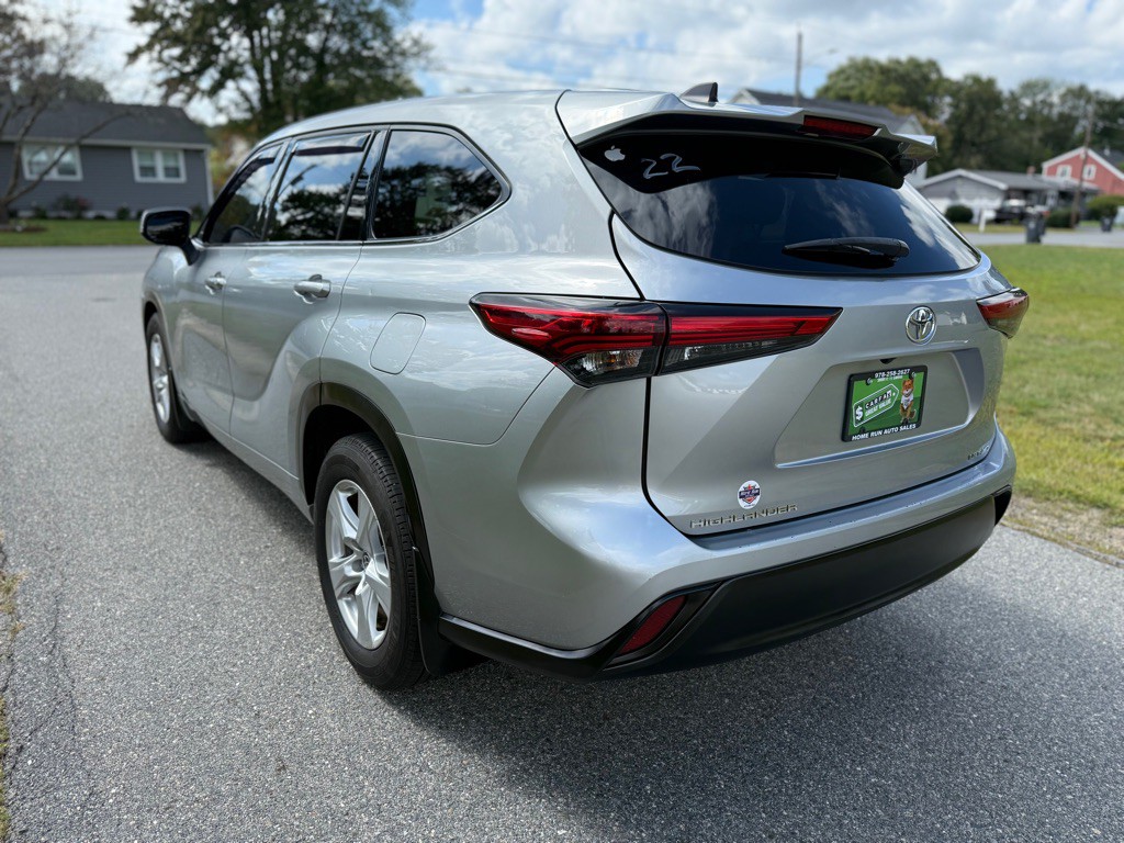 2022 Toyota Highlander Image 5