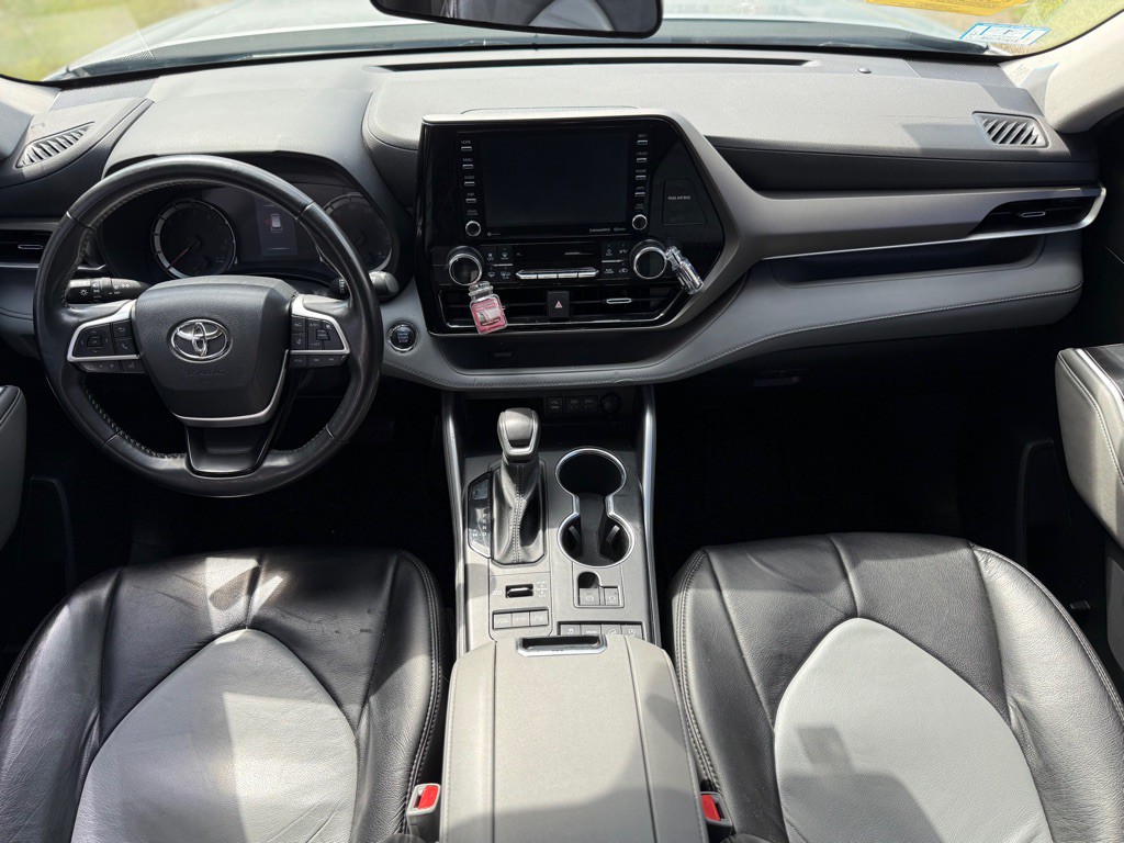 2022 Toyota Highlander Image 10