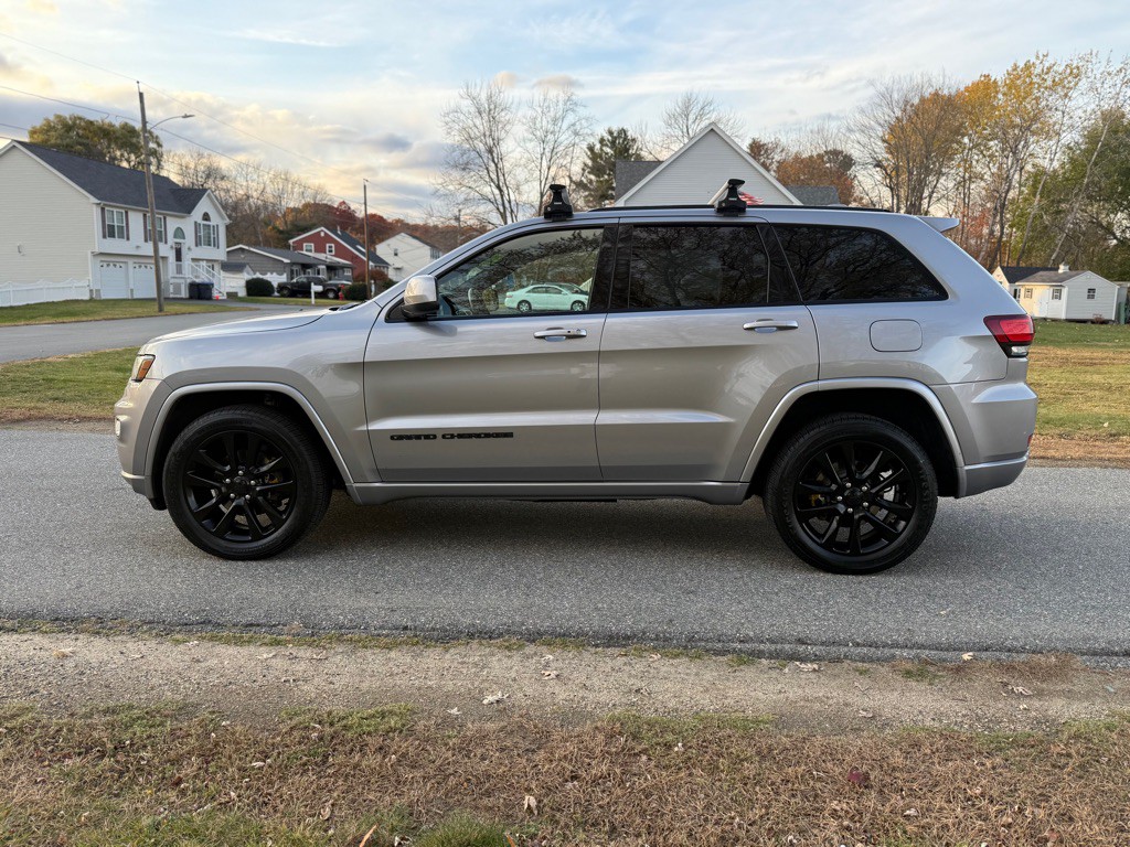 2017 Jeep Grand Cherokee Image 6