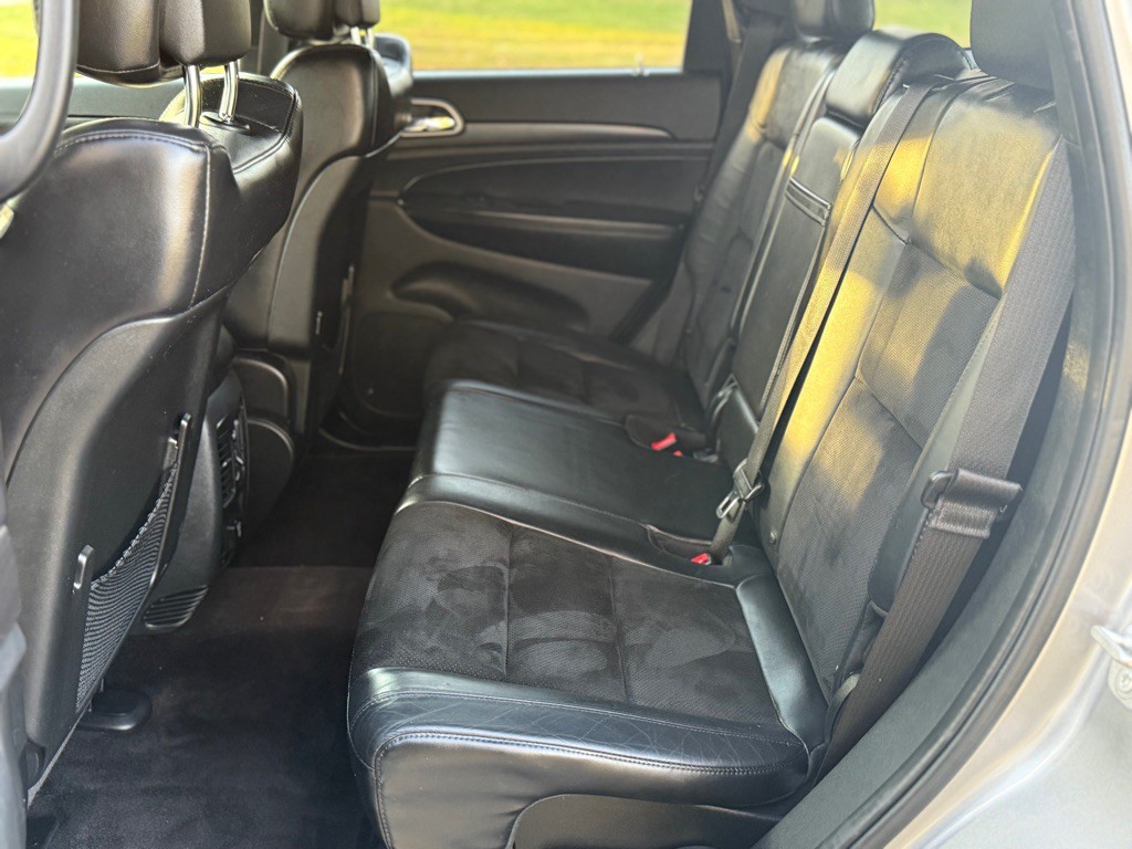 2017 Jeep Grand Cherokee Image 13