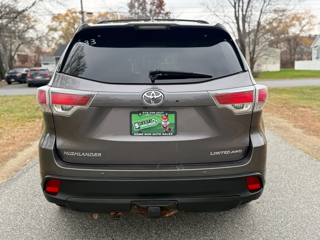 2015 Toyota Highlander Image 4