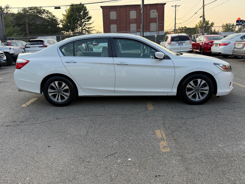 2015 Honda Accord Image 14