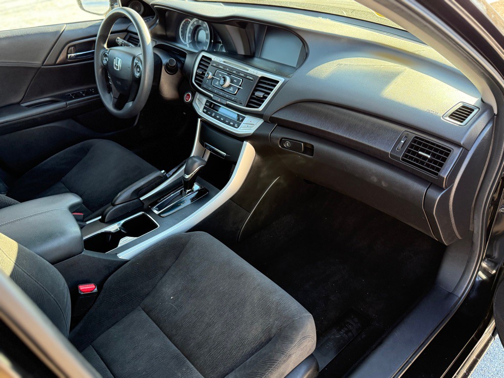 2013 Honda Accord Image 10