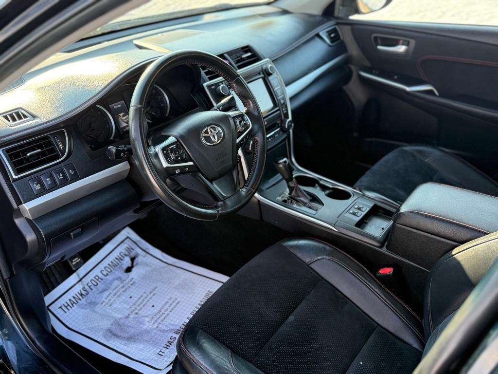 2015 Toyota Camry Image 7