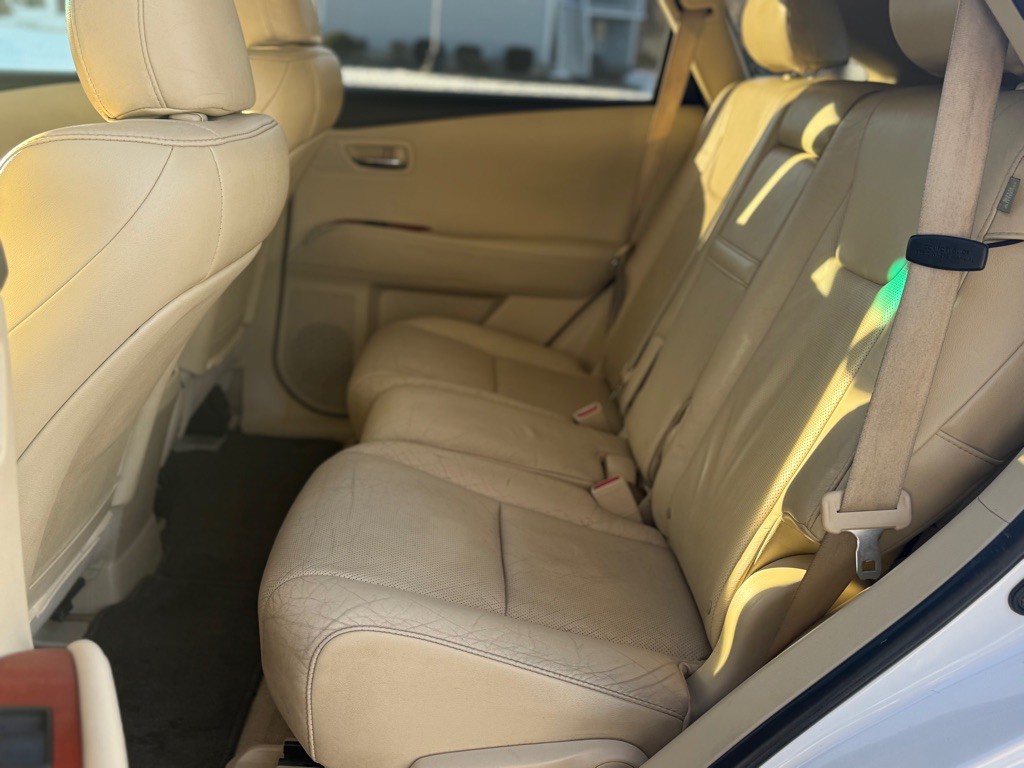 2011 Lexus RX Image 10