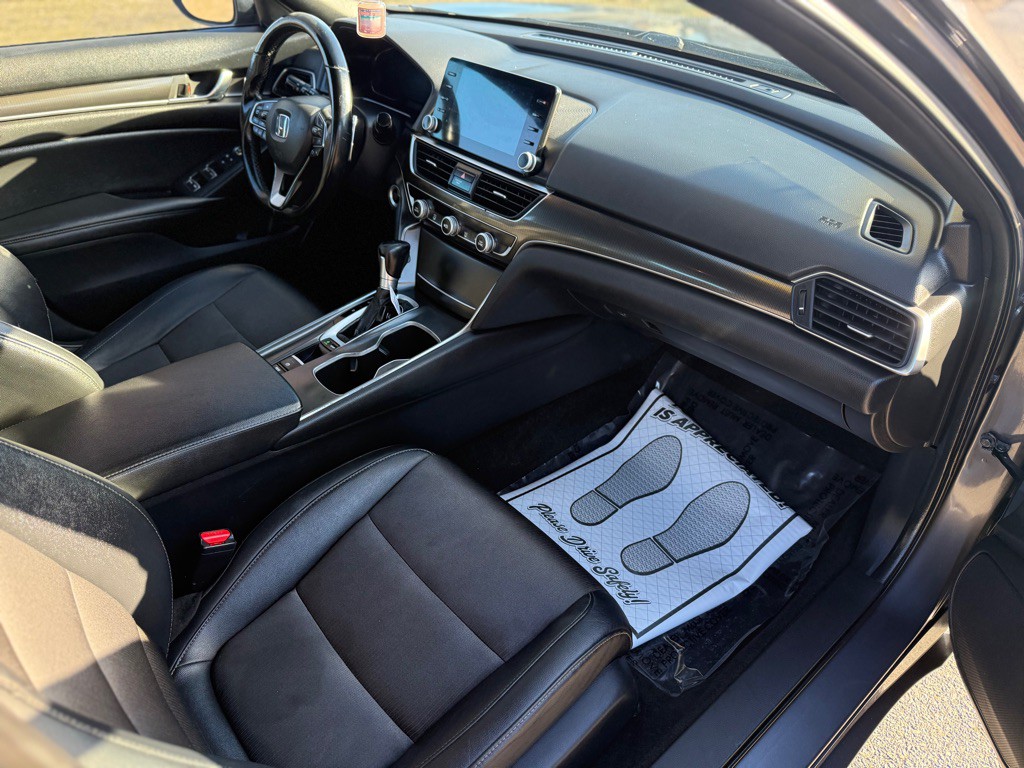 2019 Honda Accord Image 10